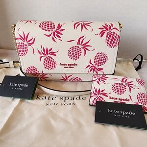 ✨️NWT Kate Spade 2Fer✨️Morgan Crossbody, Cream & Pink Pineapples W/ Cardholder
